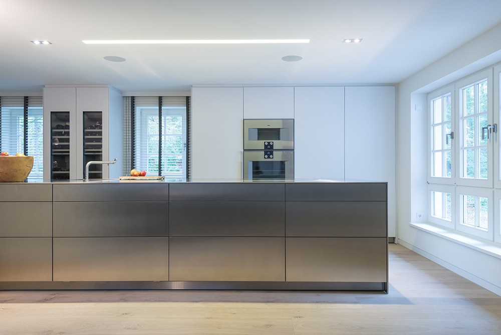 kochen-pur-03 INTACT Küche mit viel Tageslicht